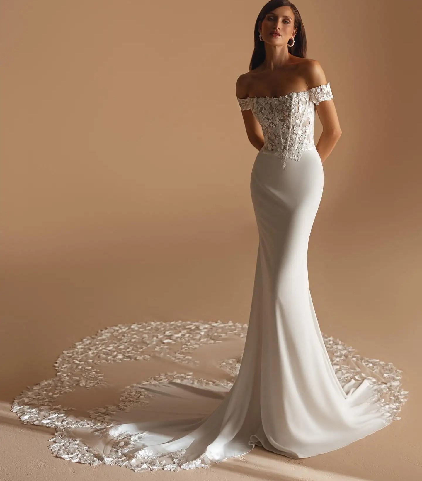 2026 Sexy Off-Shoulder Wedding Dress Lace Applique Mermaid Satin Court Train Bridal Bride Gown Vestidos De Novia Robe De Mariage