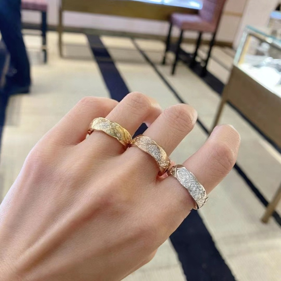 Gold Plated rings for woman Men Designer Ring Couple Diamond ring unisex Wedding ring party gift jewelry size 5-10