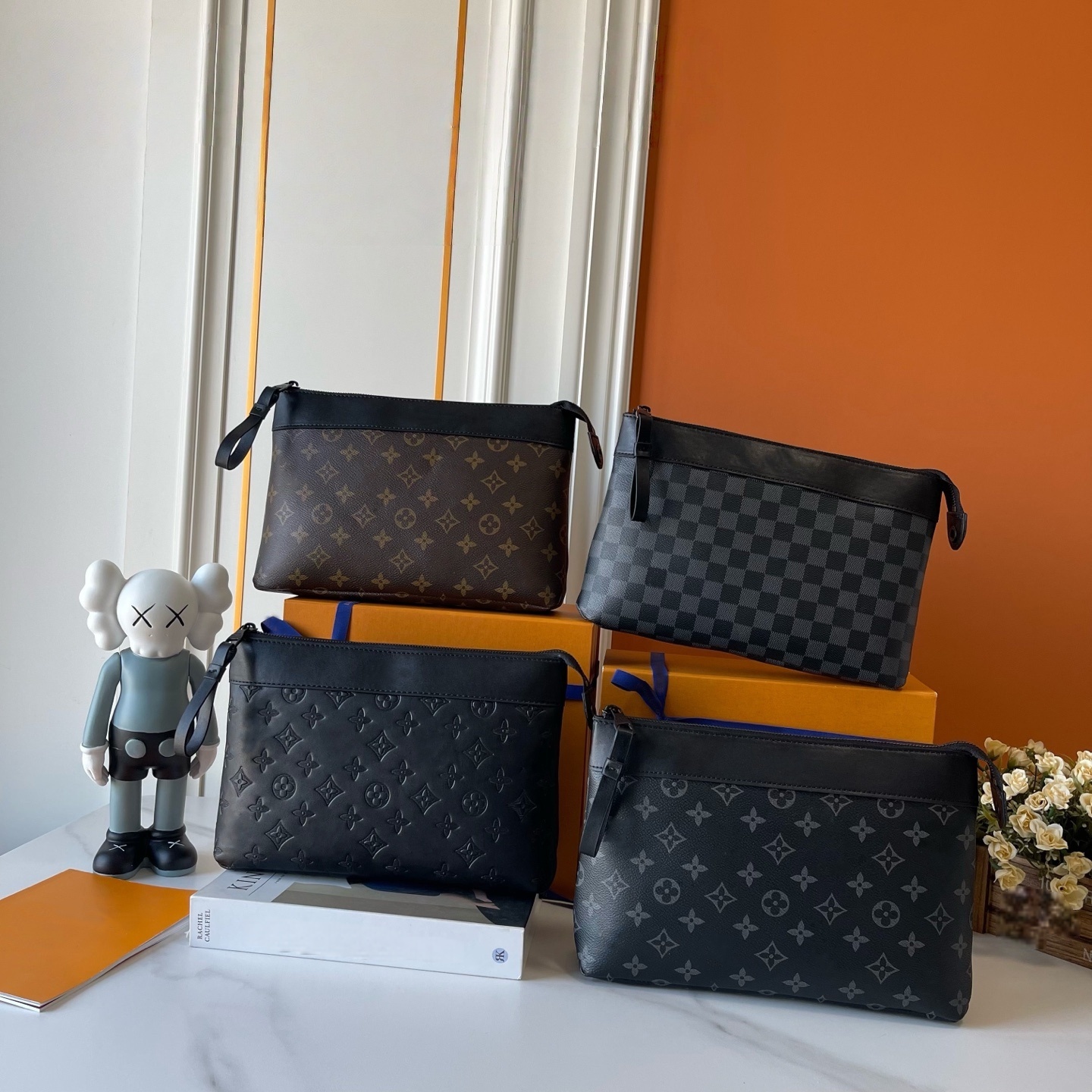 Luxury Designer's New High Beauty Simple Embossed Handbag Men's Genuine Leather Letter Wrist Bag Large Capacity Handbag