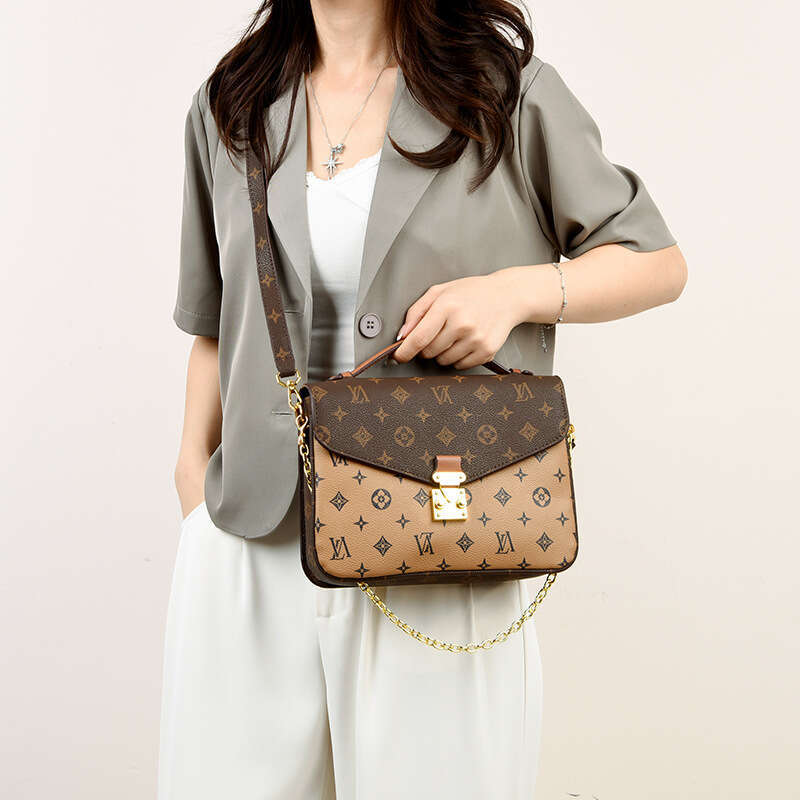 Light Luxury Vintage Handbag for Women 2025 New Monogram K Shoulder Crossbody Bag