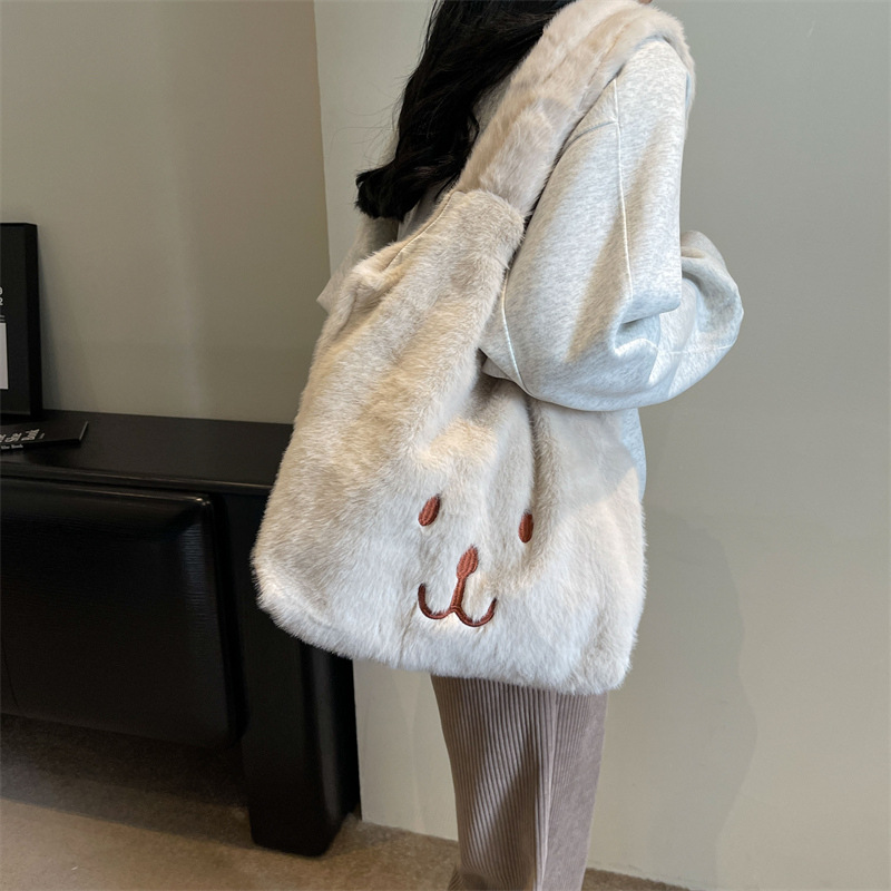 Cute Plush Bag Large Capacity Crossbody Bag Commuting Minimalist Shoulder Bag