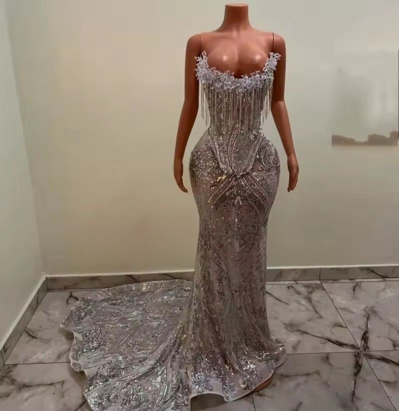 Silver Prom Dresses 2025 For Black Girls Sexy Strapless Sequin Mermaid Party Gowns Crystal Tassel vestidos de festas Customized J05