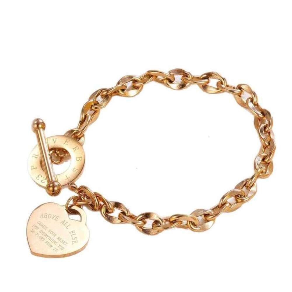 Chunky Gold Chain Bracelet Set Engraved Heart Pendant Jewelry Persoality Versatile Buckle Tredy Titaium Steel charms snap button bracelets