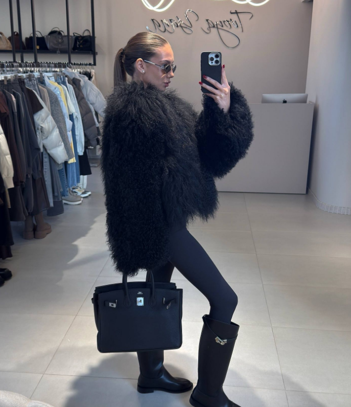 2026 Hot Brand Fashion Faux Fur Coat Women Winter Warm Gradient Fox Fur Coat Streetwear Furry Overcoat