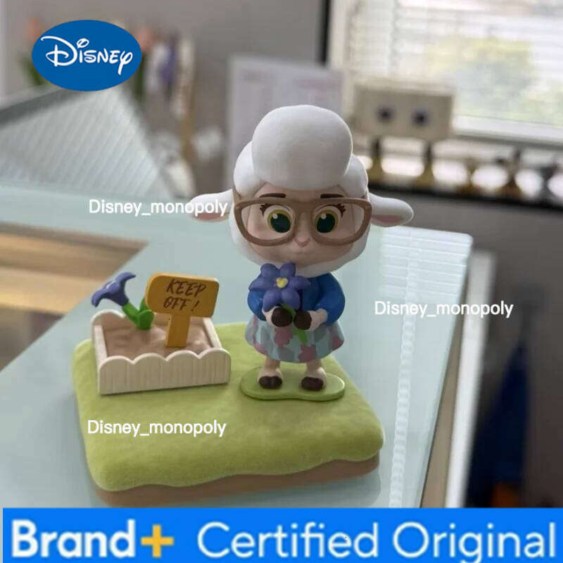 Disney 100%Genuine Zootopia Autumn Manor Series Judy Rabbit Fox Nick Blind Box Desktop Ornament Collect Birthday Gift H260105