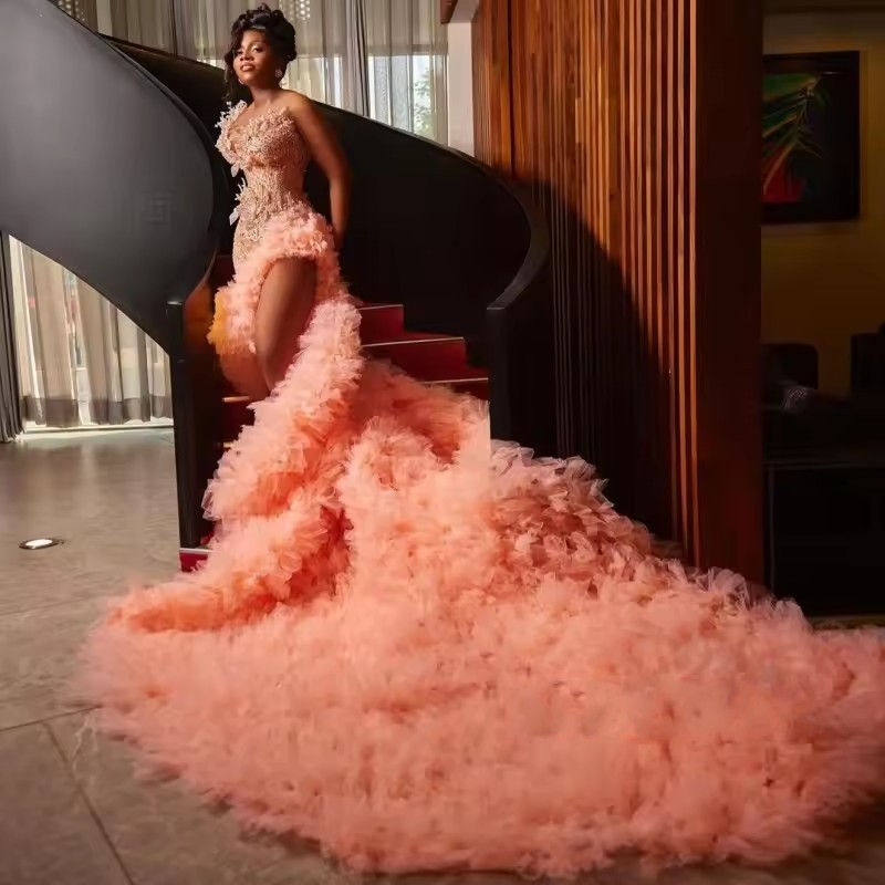2026 Customized Luxury Pink Slit Ruffled Long Prom Dresses For Black Girls Pearls 3D Hand Flower Women Birthday Party Gowns African Evening Red Gala V