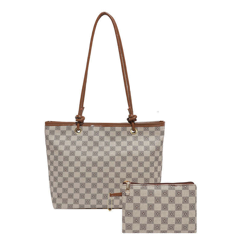 Large Capacity High-End Checkerboard Underarm 2025 New Versatile Fashion Commuter Women's Shoulder Bag Handbag