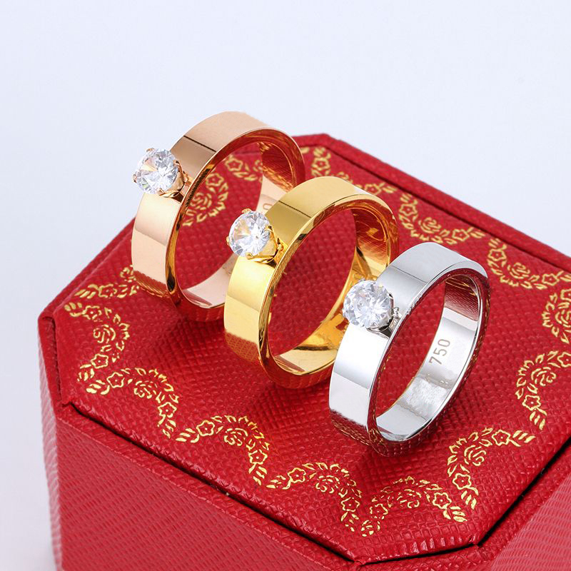 2024 New crystal Ring Brand Classic Wedding Ring Stainless Steel Electroplating 18K Gold Luxury Designer Diamond Ring for Women and Men Jewelry