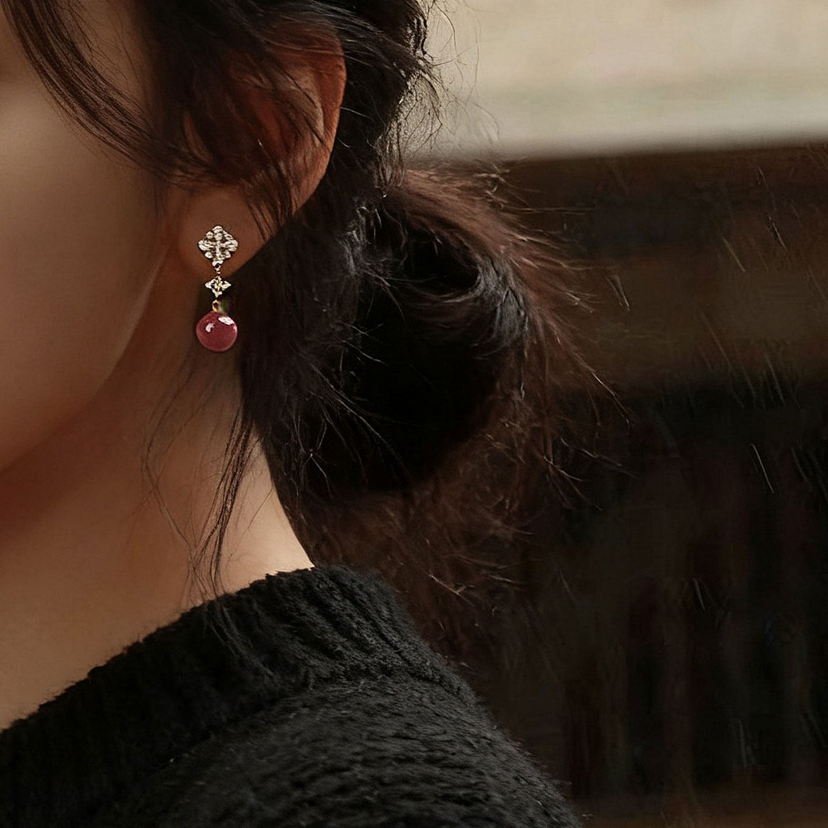 18K Real Gold Plated Silver Needle Resin Round Zircon Flower Stud Personality Light Luxury High-end Earrings - view 5