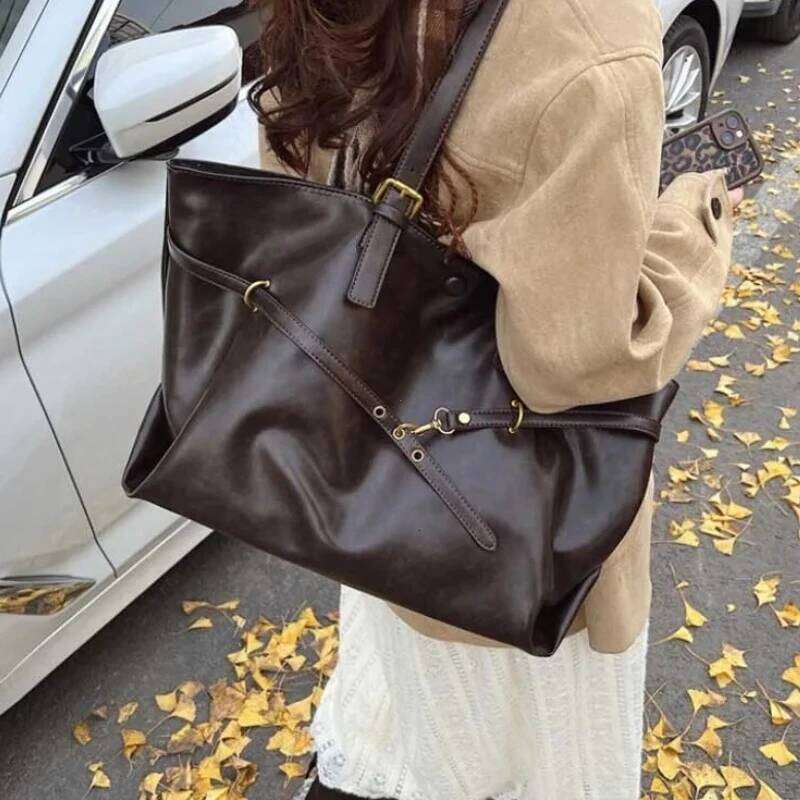 Retro Big PU Leather Shoulder for Women 2026 Winter Trend New Y2K Fashion Handbags Females Travel Luxury Tote Bag bolsas
