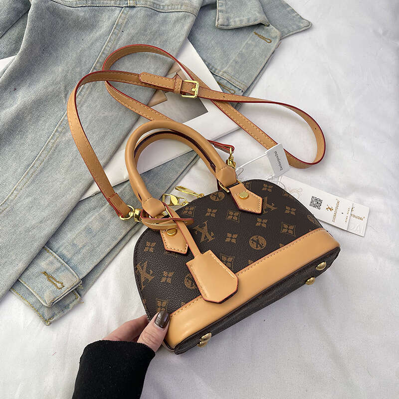 Cross-Border Shell Women's 2025 New Niche Style Elegant Trendy Hot-Selling Shoulder High-End Crossbody Bag