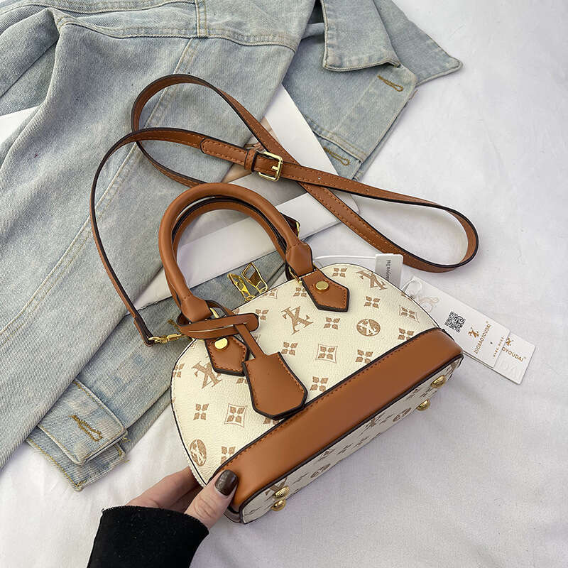 Cross-Border Shell Women's 2025 New Niche Style Elegant Trendy Hot-Selling Shoulder High-End Crossbody Bag