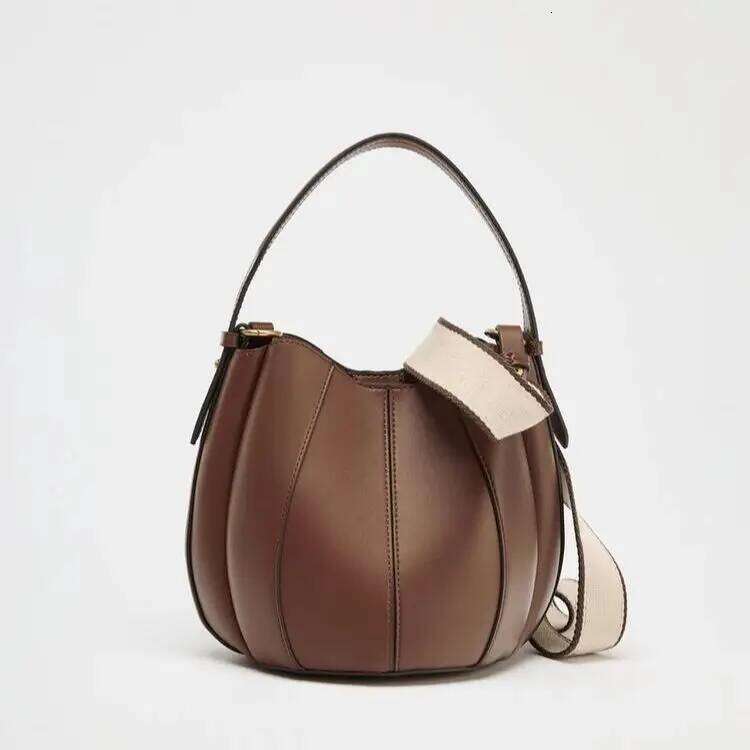 The new bucket-shaped designer style shoulder bag, cross-body bag, with detachable pockets and a wallet - SMVP