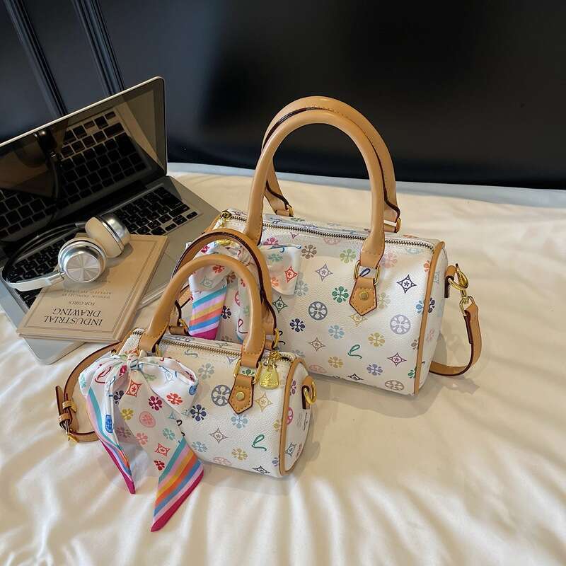 Women's Retro Print Large Capacity Vintage 2025 New Boston Pillow Single Shoulder Crossbody Bag