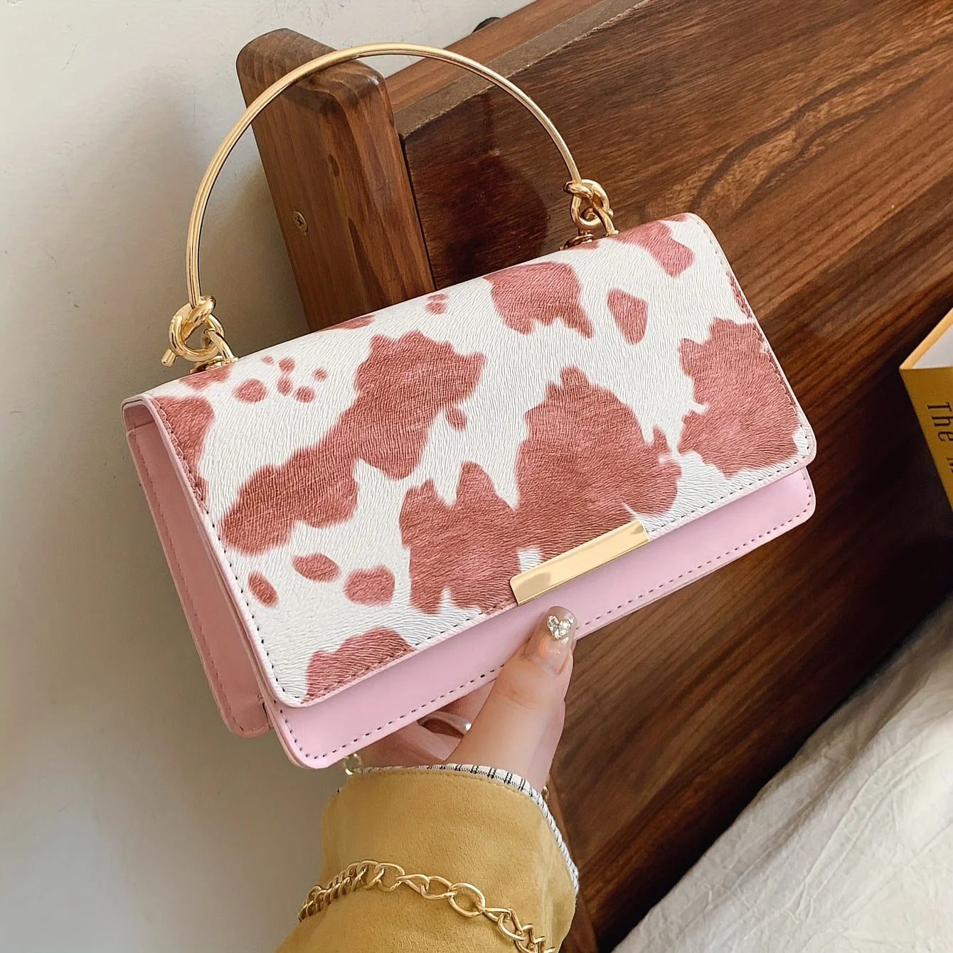 Ladies cow print handheld crossbody bag retro with detachable chain fashionable womens 260104