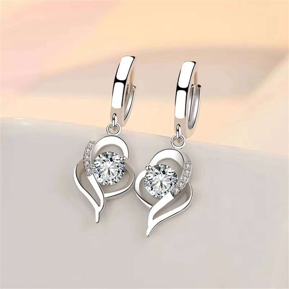 925 Sterling Silver Sweet Romantic Style Sparkling Zircon Heart Earrings Women Engagement Party Jewelry