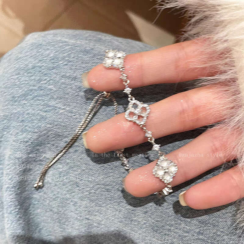 Free Shipping Women's Snap Buttons Diamond charms bracelet Zircon New Alloy Hot-Selling Exquisite Crystal Inlay Flower Motif Jewelry