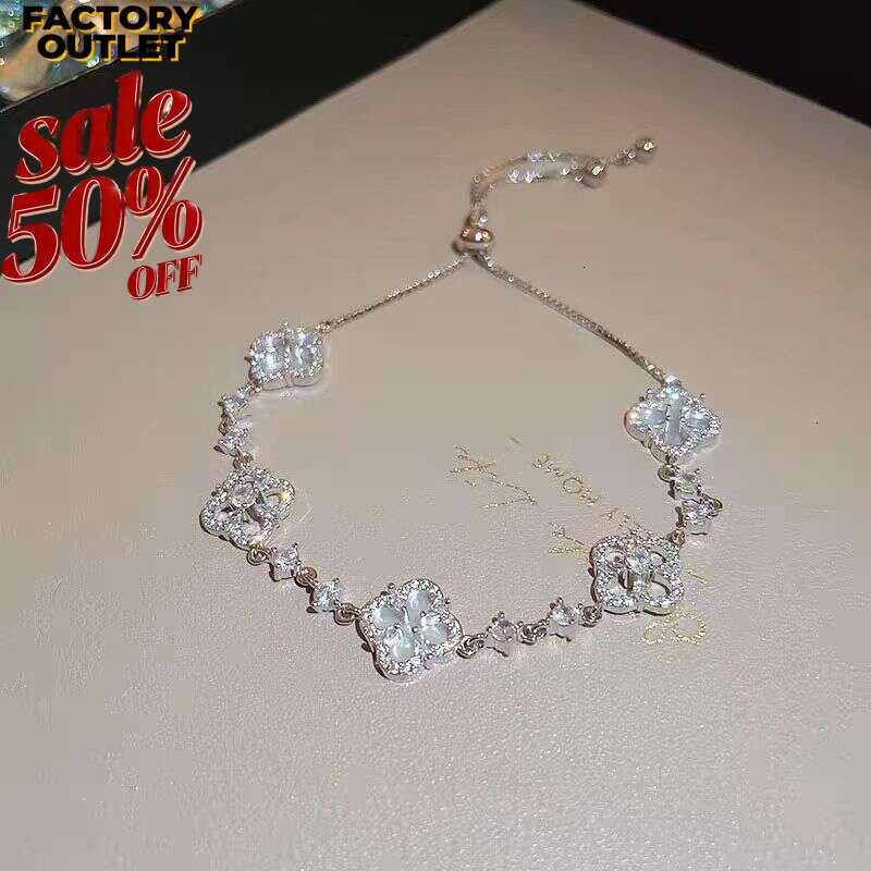 Free Shipping Women's Snap Buttons Diamond charms bracelet Zircon New Alloy Hot-Selling Exquisite Crystal Inlay Flower Motif Jewelry