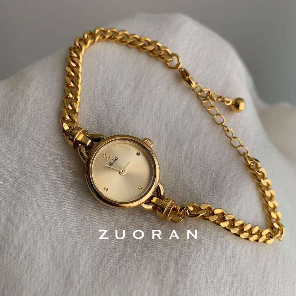 New Gold Round Small Dainty Dial Design Fashionable High-end Bracelet Watch