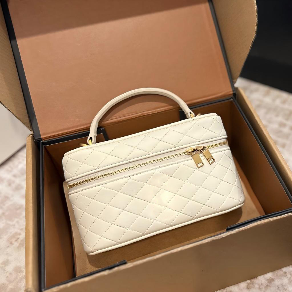 Desinger Bag Gaby Vanity Box Exquisite Makeup Case Bag Genuine leather Purse Diamond Lattice carried by hand or worn crossbody Mini Handbag 7 colors