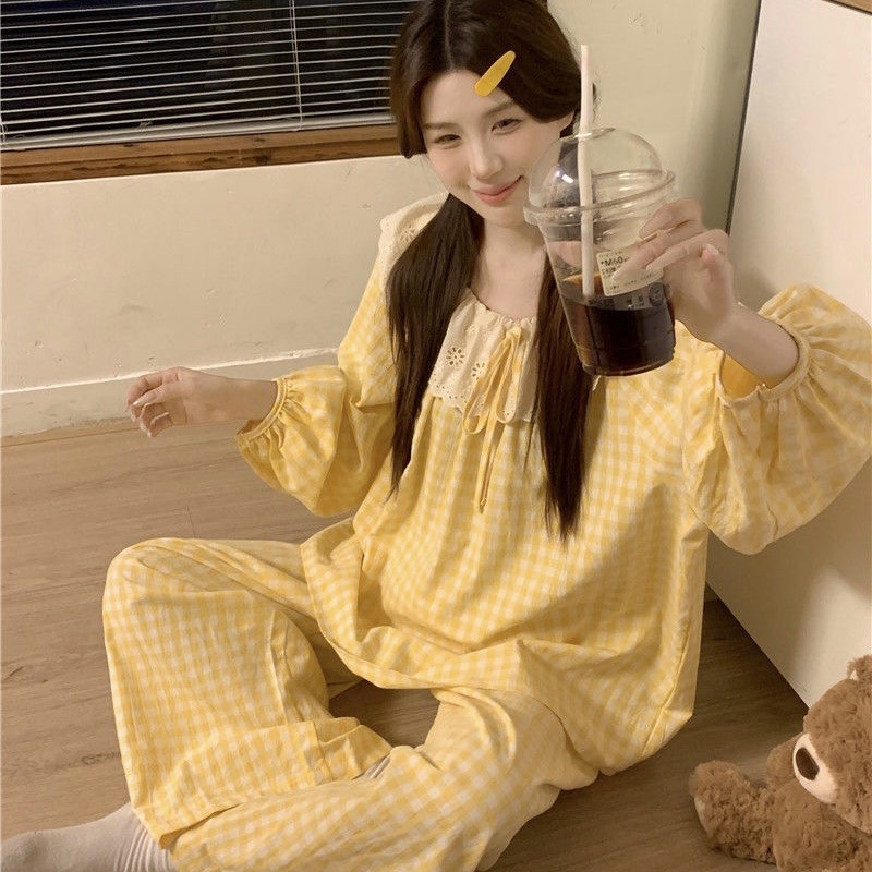 B1294-Stylish Casual Wear Combo Featuring Tasteful Pullover Sweatshirt Alongside Trendy Leggings