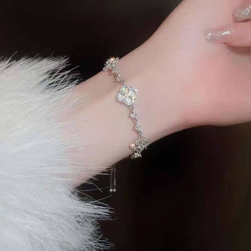 Free Shipping Women's Snap Buttons Diamond charms bracelet Zircon New Alloy Hot-Selling Exquisite Crystal Inlay Flower Motif Jewelry