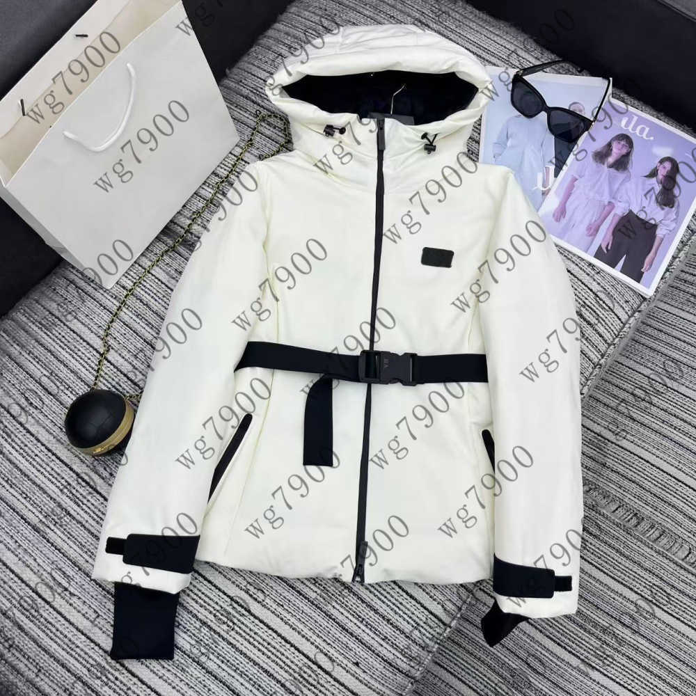 Top women down jacket short winter women down coats designer women clothing classic girls down parkas A390X08N013