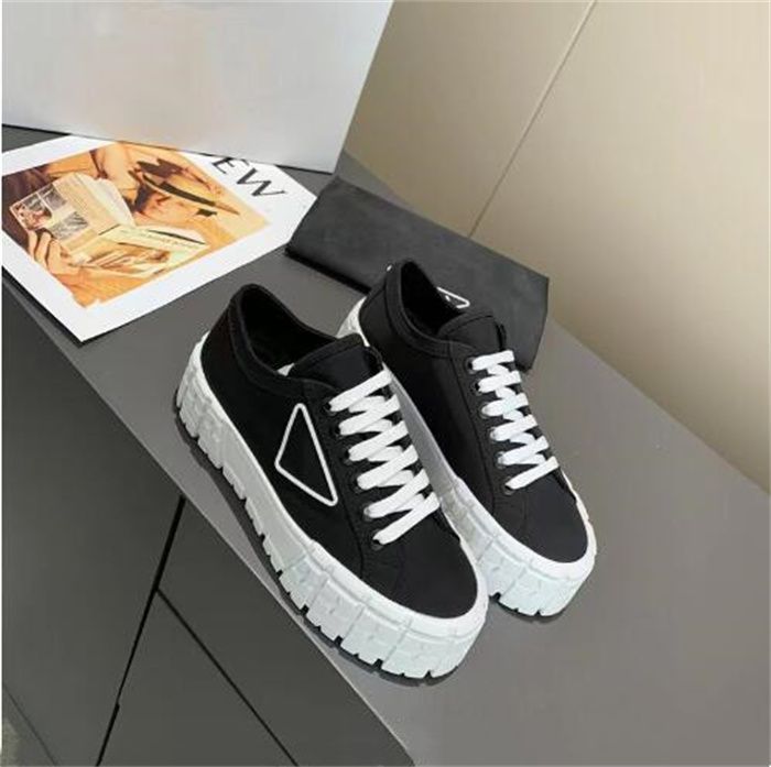 Designer Casual Shoes Nylon Gabardine Sneakers Classic Platform Trainers Women Rubber Wheel Sneaker Satin Leather Canvas Shoe