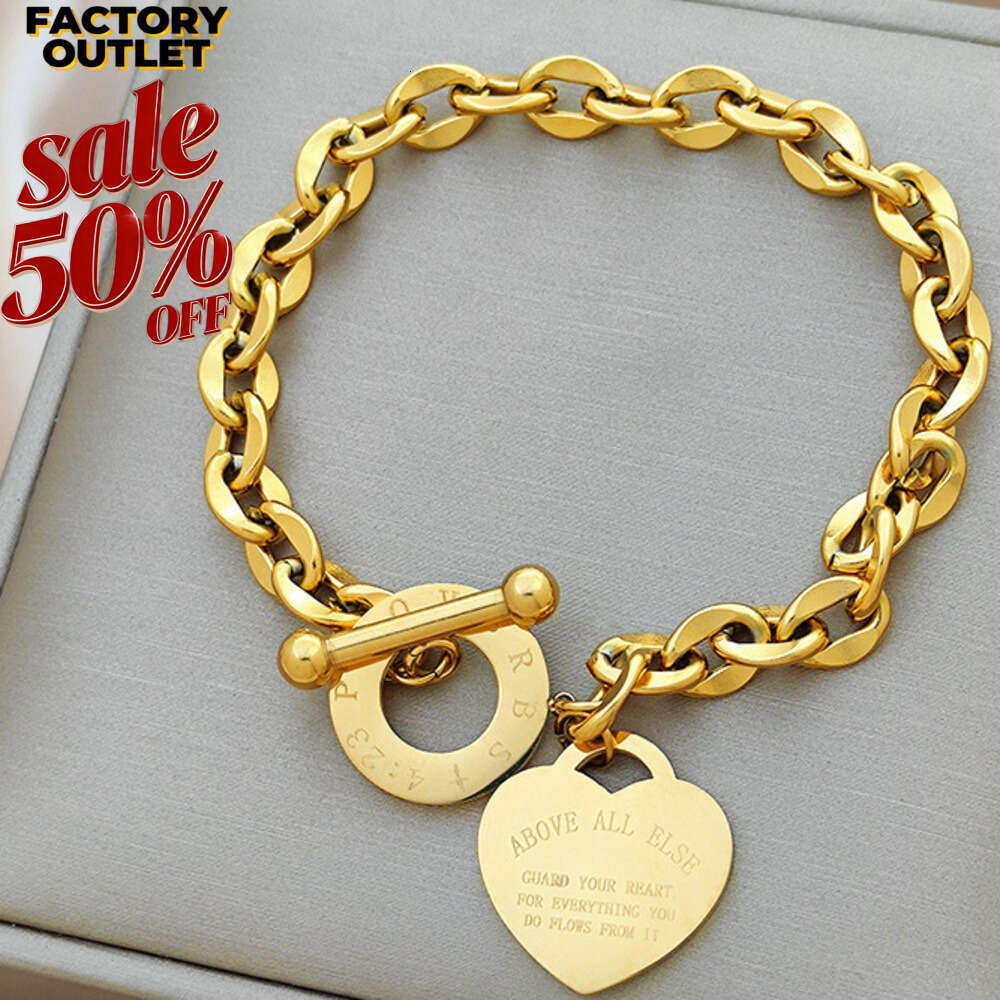 Women's Chain Bracelet Hot Sale Europea America INS Heart Stailess Jewelry Persoality Versatile Buckle Tredy Titaium Steel charms snap button bra