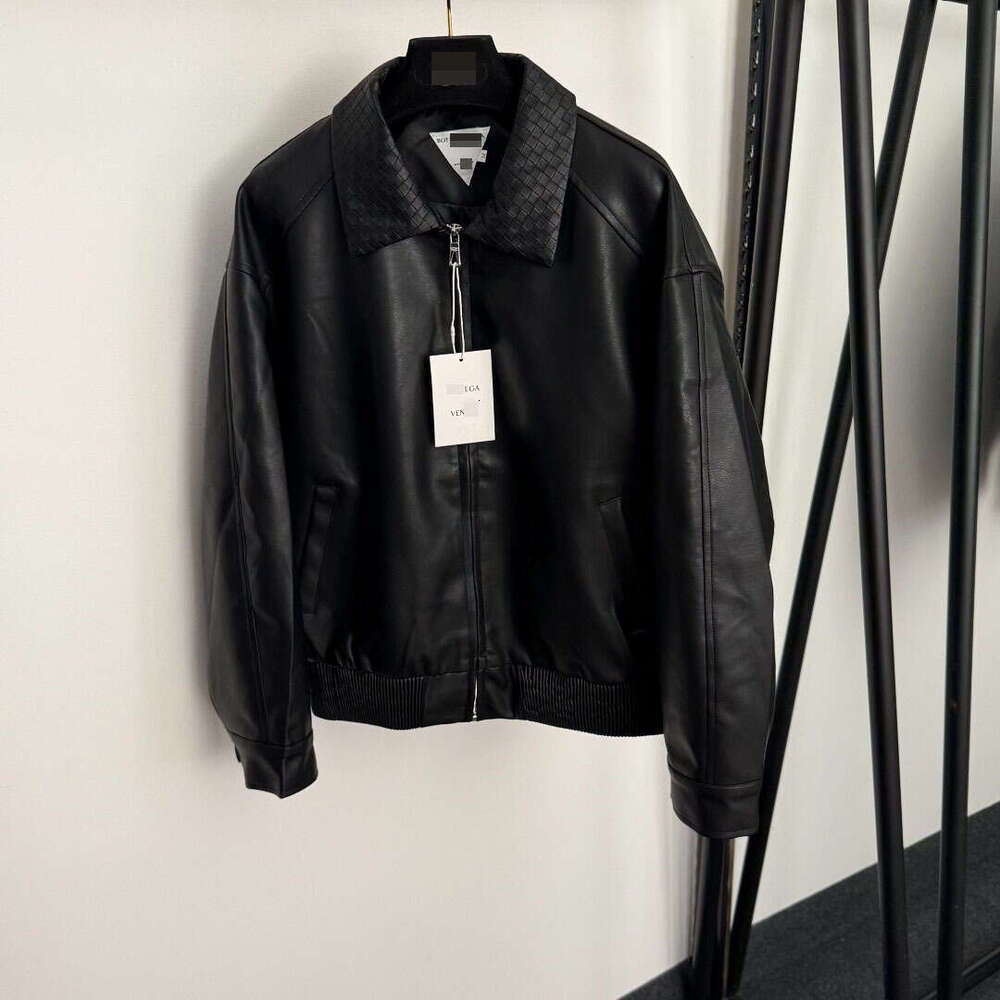 Designer Shenzhen High-End Cross-Border Hot-Selling Elegant Warm New Plaid Woven Turn-Down Collar Long-Sleeve PU Leather Jacket 632b