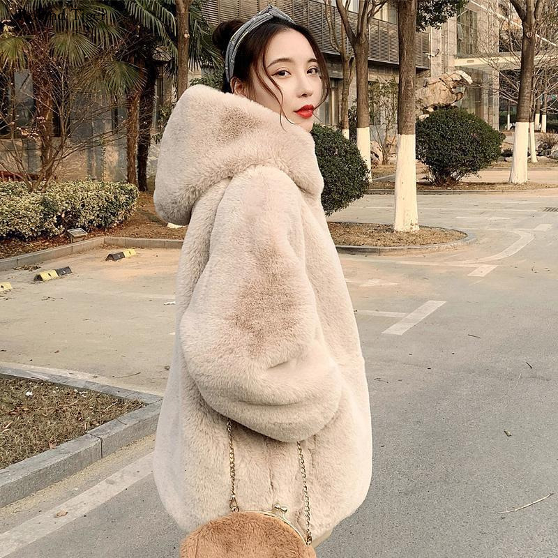 Roland Tiger Korean Version Furry Leather Coat for Women, Mid-Length, 2022 Winter Cocoon Zipper Faux Rabbit Fur Hooded Loose Coat