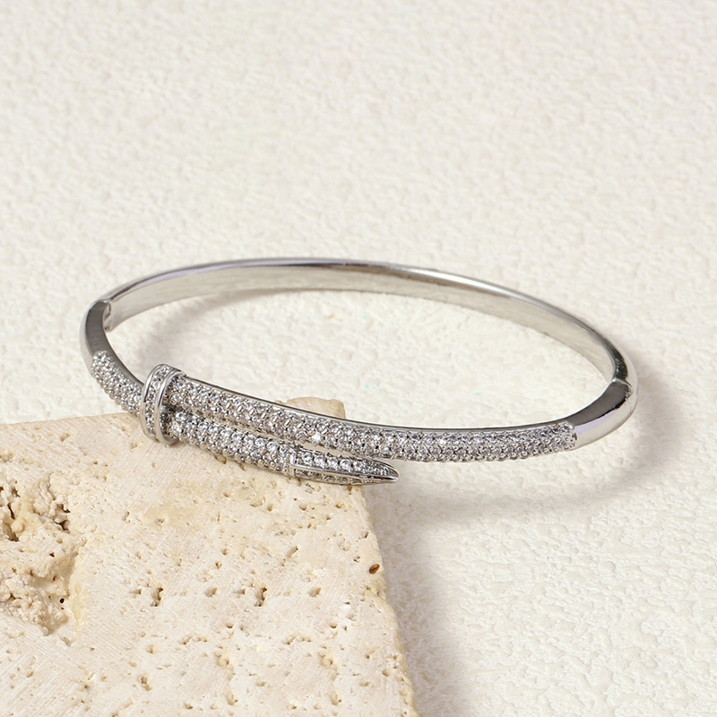 AAA Zircon Diamond Designer Bangle Cuff Bracelets Nail Cross Shape Gold Plated Trendy Versatile Jewelry Factory Price Wholesale - view 8
