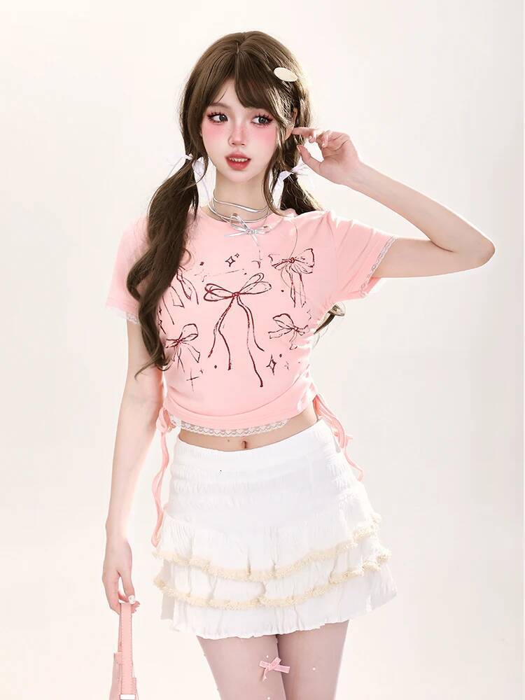 Bestseller Y2k Subculture Vintage T-shirts Women Sweet Bow Print Slim Harajuku Crop Tops Retro 2000s Tees Chic Streetwear T Shirt Female ddmytues
