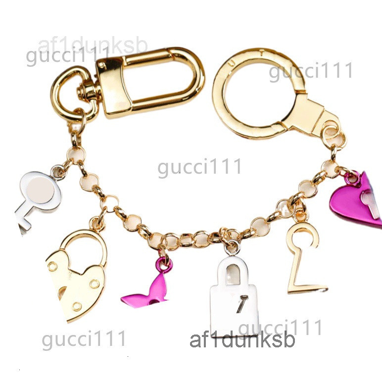 lvkeychainly Top Quality Metal Lock Chain Letter Keychain wallet handbag Backpack Handheld Crossbody Bag Car Key Pro louis vuittonly lvs lvt louisvuitton IMJC
