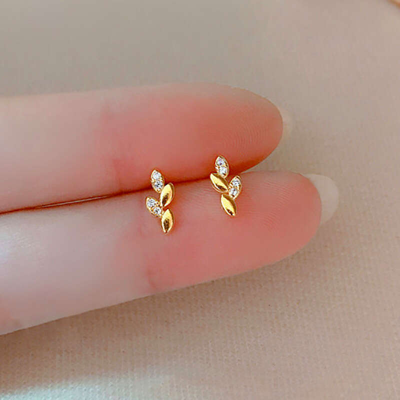 2026 New Fashion Cute Earring Studs Women Simple Delicate Leaf Versatile Small Earrings for Pierced Wedding Birthday
