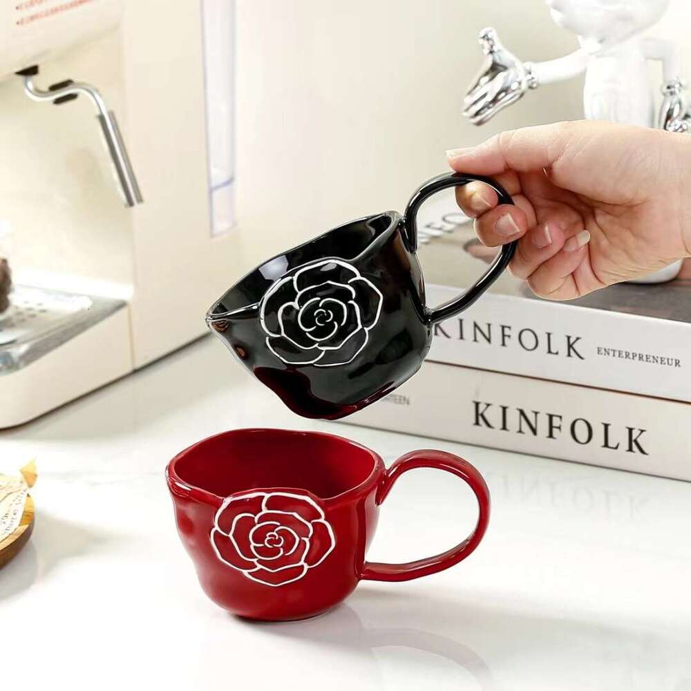 Drinking Utensils High-Value Creative Japanese Camellia Ceramic Mugs Light Luxury Simple Style for Breakfast Tea Coffee Tableware Home Decor
