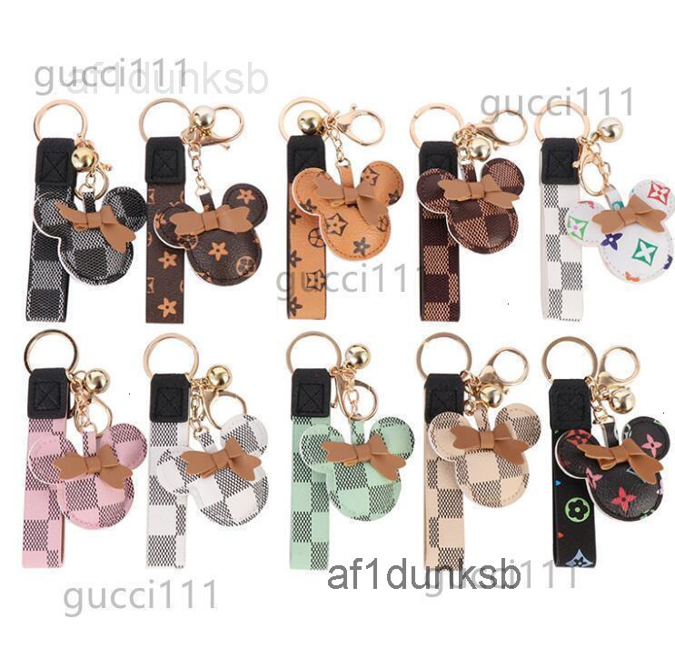 lvkeychainly Fashion Key Buckle Car Keychain Handmade Leather Keychains Men Women Bag Pendant Accessories 10 Color T louis vuittonly lvs lvt louisvuitton JR2X