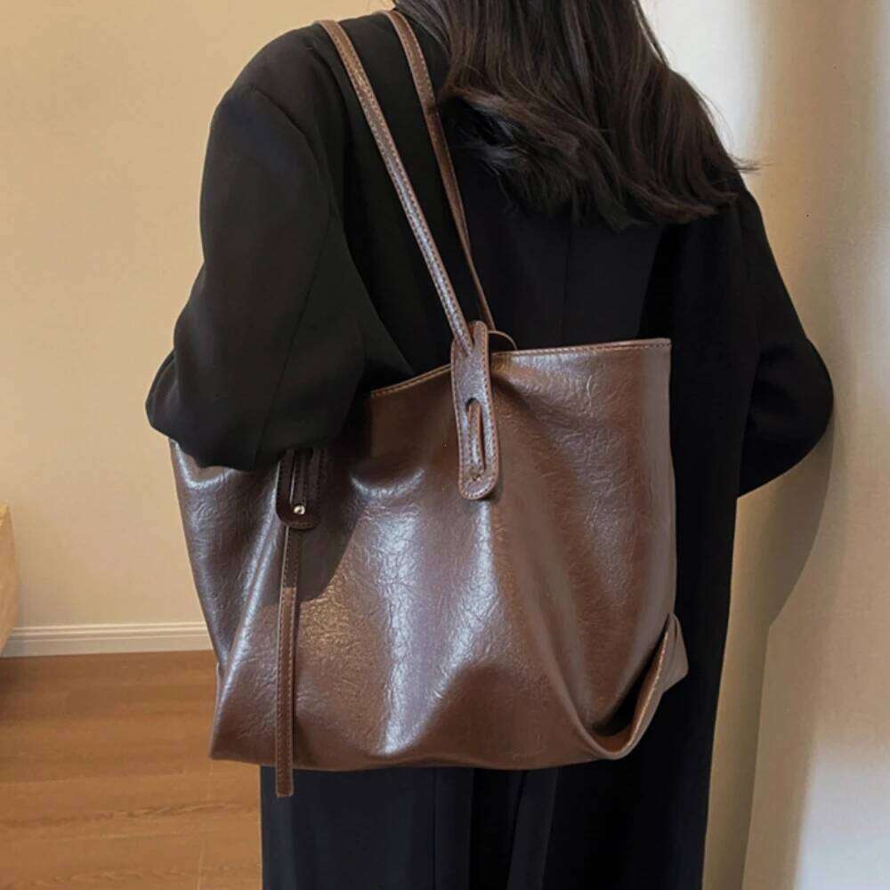 Large Capacity Women's Tote Bag 2026 Winter Fashion Trend Leather Shoulder Bags Office Handbag