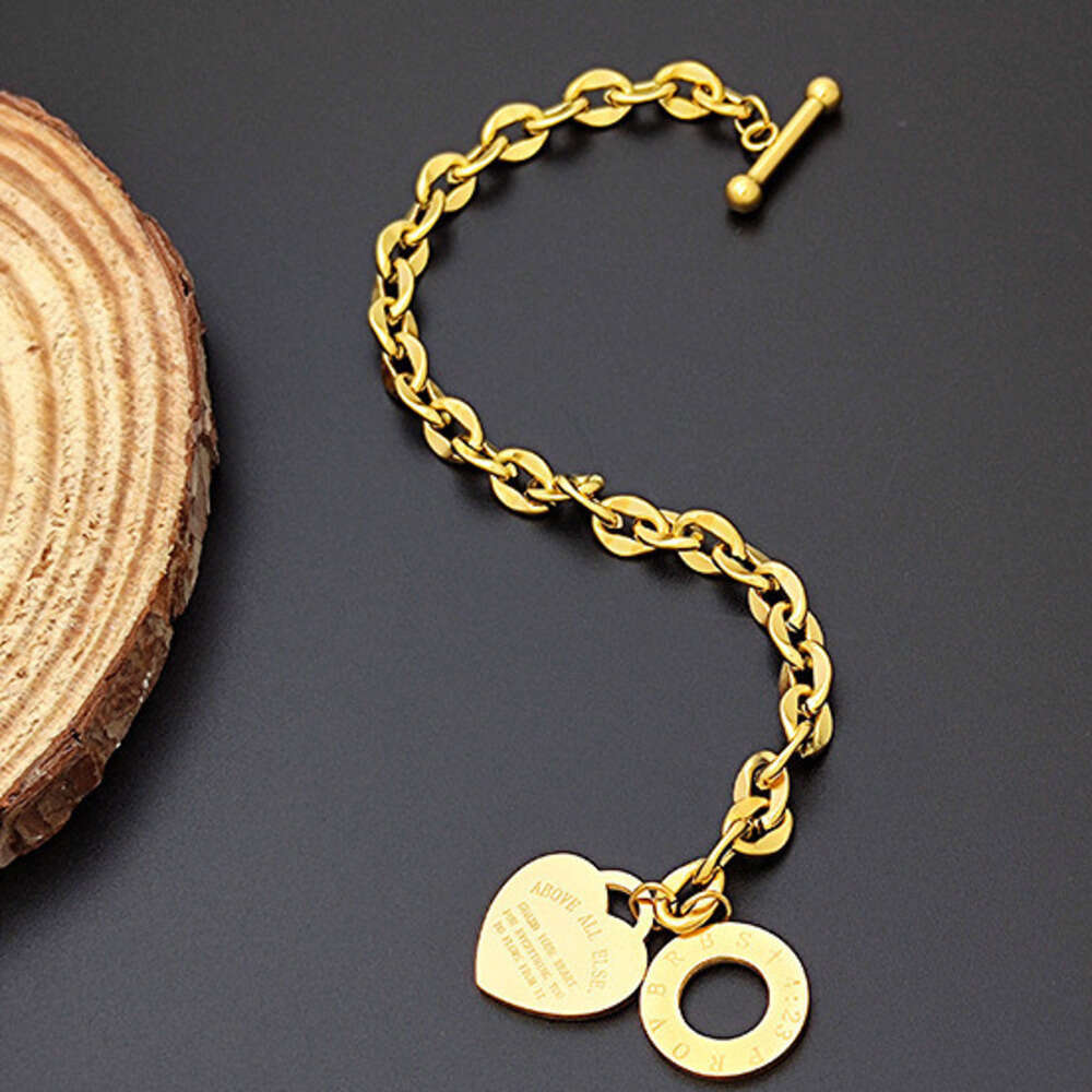 Chunky Gold Chain Bracelet Set Engraved Heart Pendant Jewelry Persoality Versatile Buckle Tredy Titaium Steel charms snap button bracelets