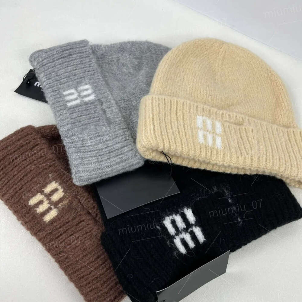 2026Designer Beanie Hats men Knitting Warm Winter Beanies Brand Knitted Cap 4 Color Unisex Knit Hat for Men Women bonnet Multiple Shades luxury beanie winter skull