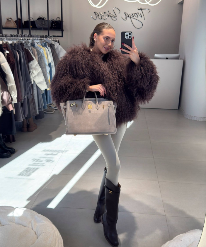 2026 Hot Brand Fashion Faux Fur Coat Women Winter Warm Gradient Fox Fur Coat Streetwear Furry Overcoat