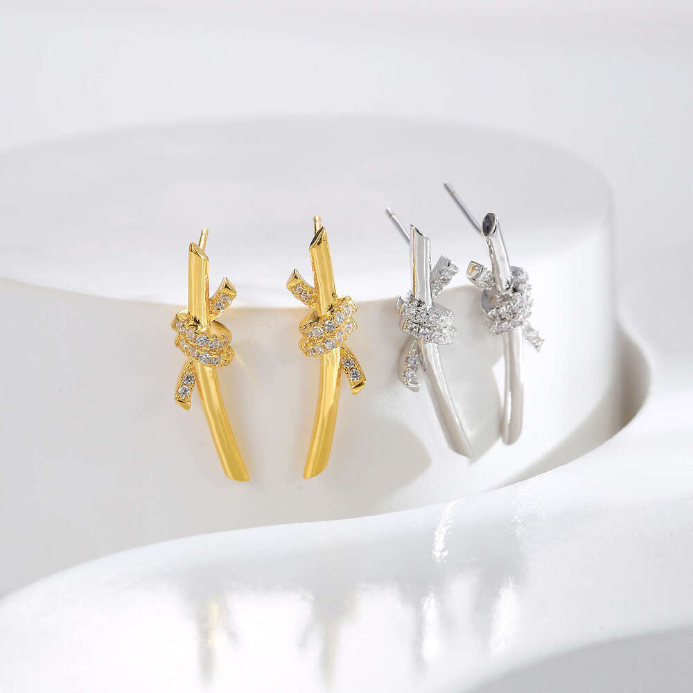 Minimalist Style Exquisite Knot For Women, Niche Design, Symmetrical Metal Zirconia Inlaid, Stylish And Elegant Earrings