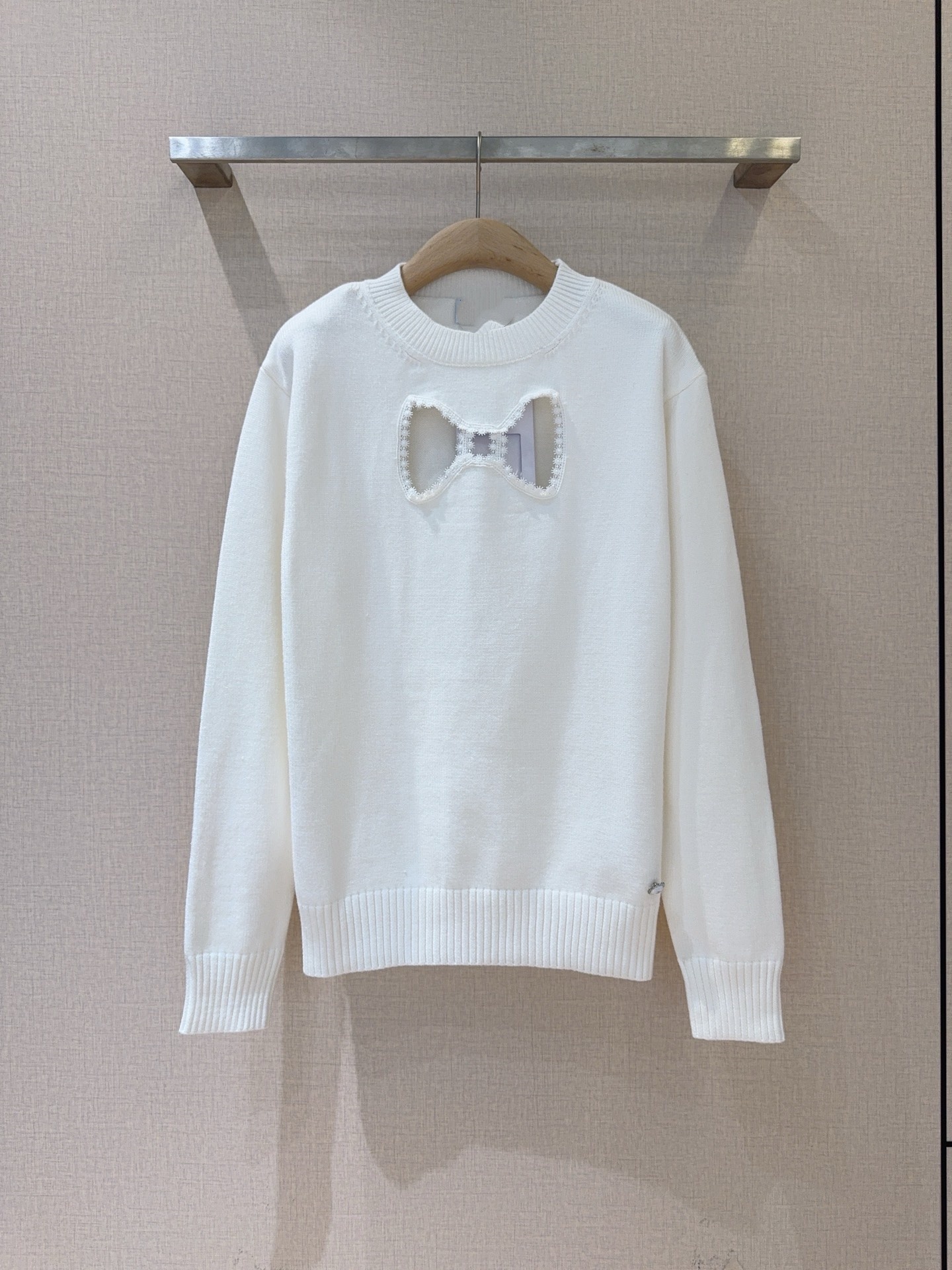 26 new butterfly knot hollow decoration knitted top