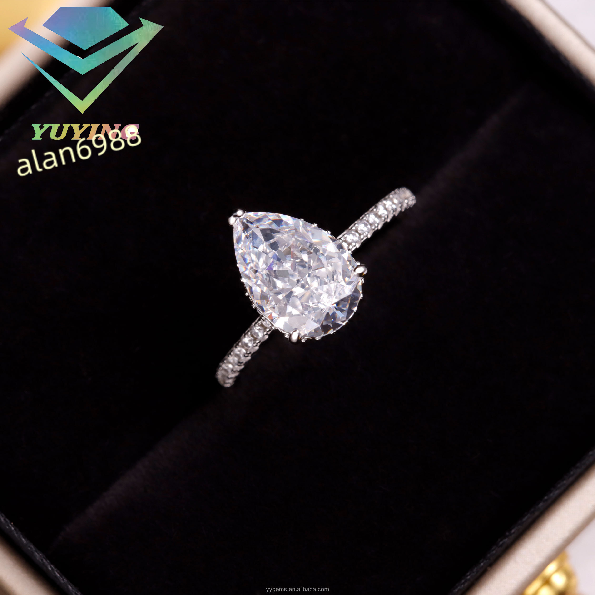 Classic Style Engagement Ring for Women Custom 18k Solid Gold 2CT Pear Moissanite Ring Diamond Wedding Ring Fine Jewelry