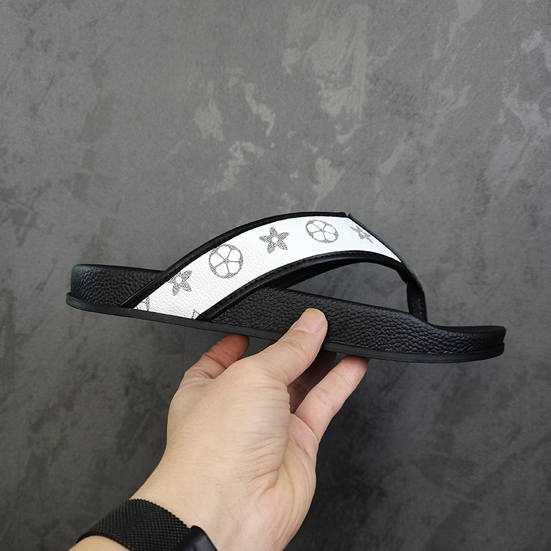 2026 new comfortable outer wear home casual fashion trendy slippers mens anti-slip classic printed sandals