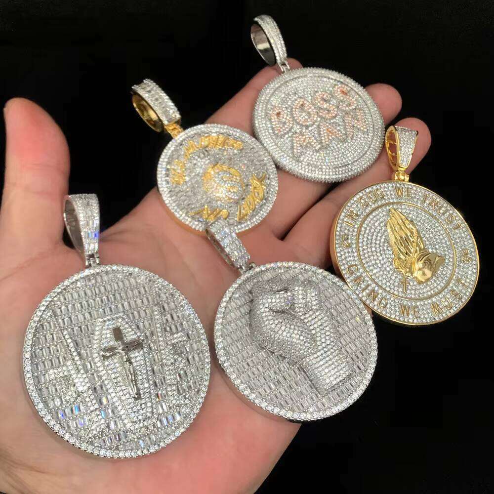 Icy Pearl Hip-Hop Men's Jewelry Micro Pave 5A VVS Moissanite Round Medal Shape Pendant Necklace