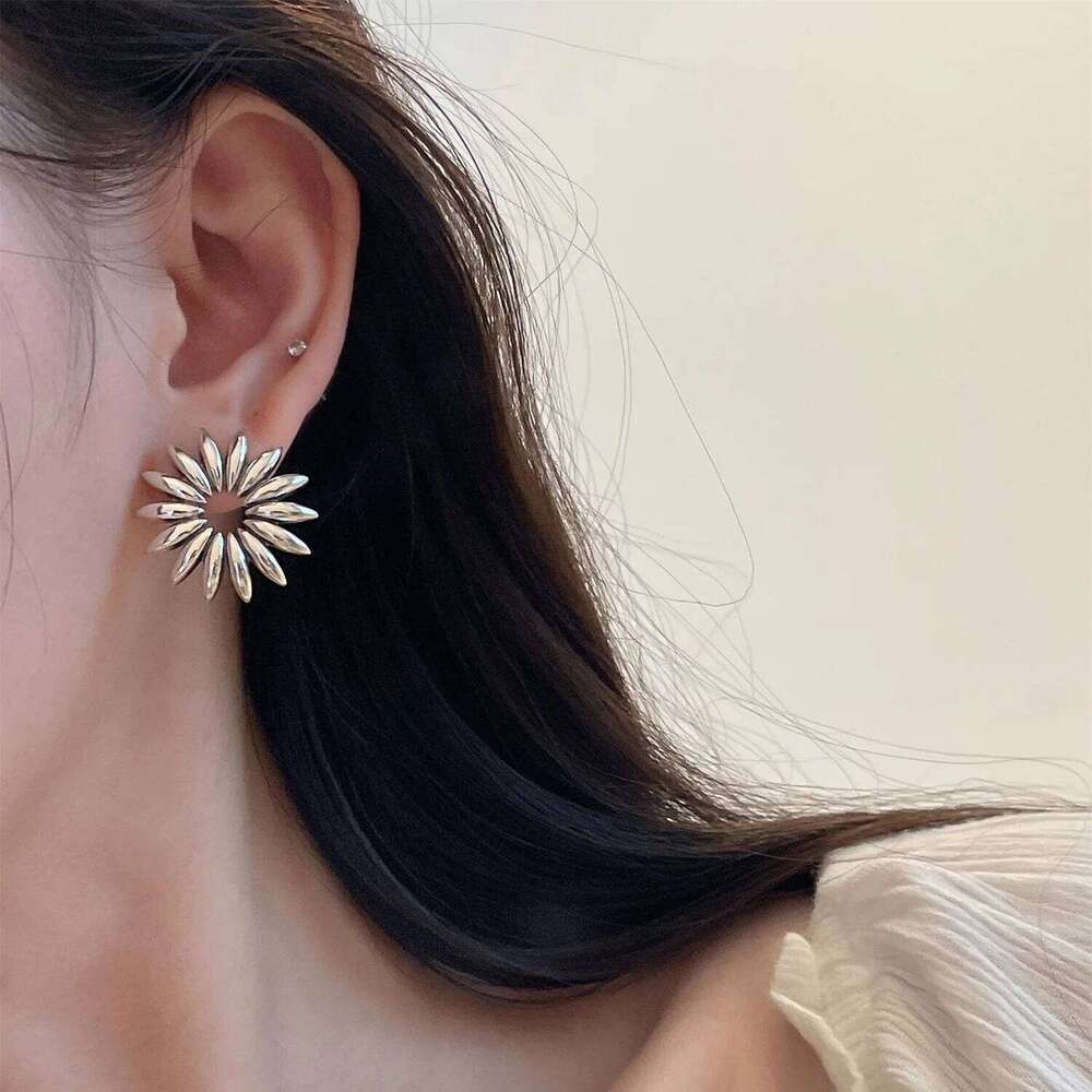 Sam Panda 925 Sterling Silver Hollow Sunflower Flower Earrings For Women Gift Vintage Trendy Jewelry Dropshipping Wholesale
