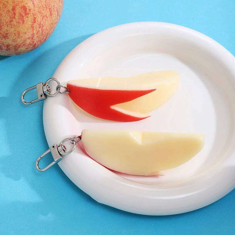 Artistic Rabbit Apple Segment Keychain; Interesting Bag Pendant Gift Item XJ260106
