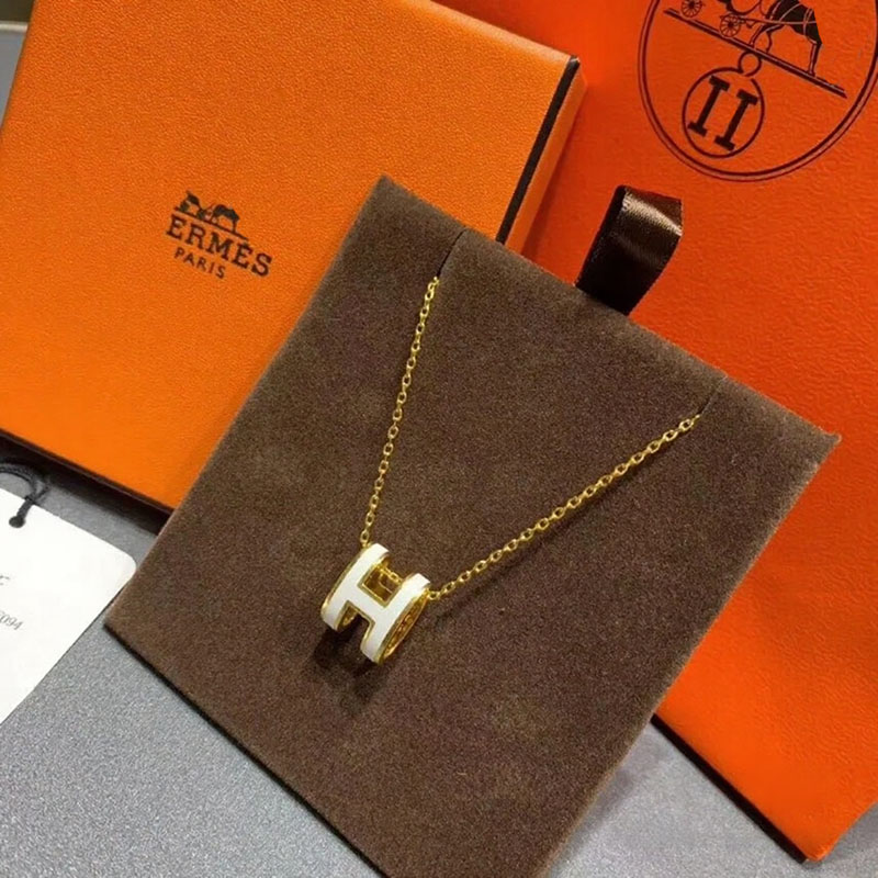 Classic Necklace Designer Necklace Silver Necklace Luxury 316L Stainless Steel Mens and Womens Necklace