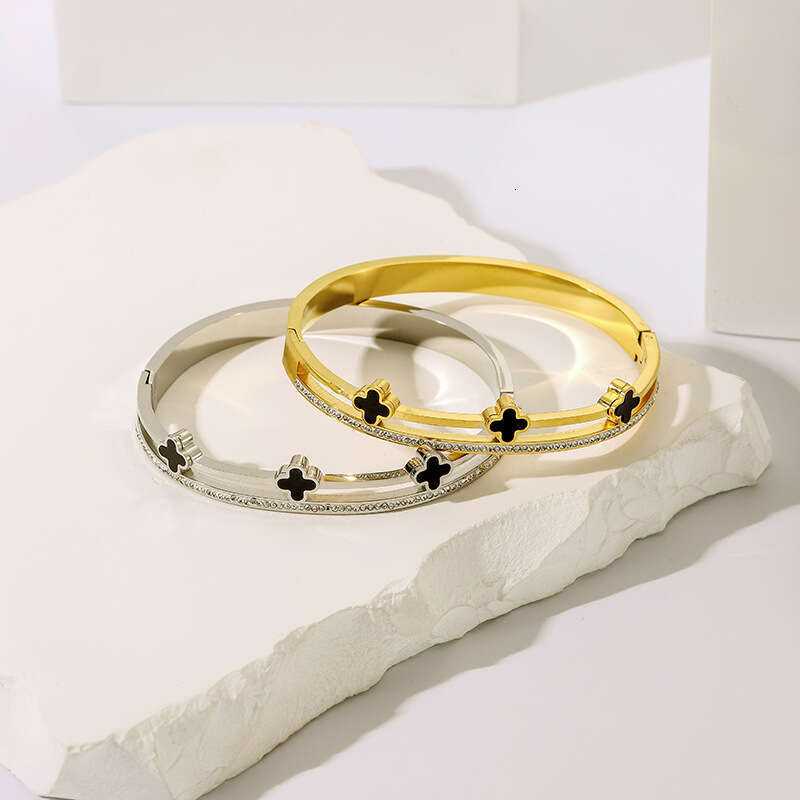 2025 Korean Version Four-Leaf Clover High-End Titanium Steel Inlaid Diamond Bracet For Women, Light Luxury Versati Fashion Bracet, Jewelry Manufacture